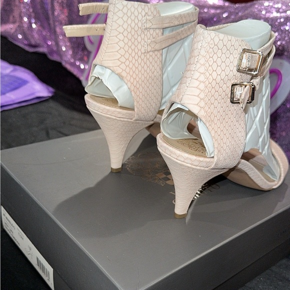 Baby Pink Vince Cumuto Heels | Never Worn | - Picture 1 of 4